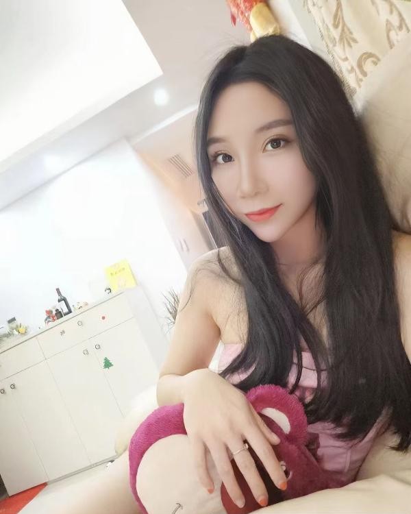 城西银泰温柔小蜜蜂