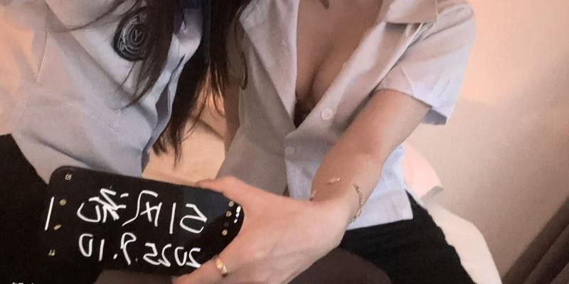 姐妹双飞可剧情