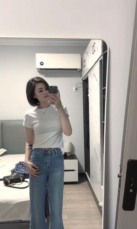 包河短发小姐姐