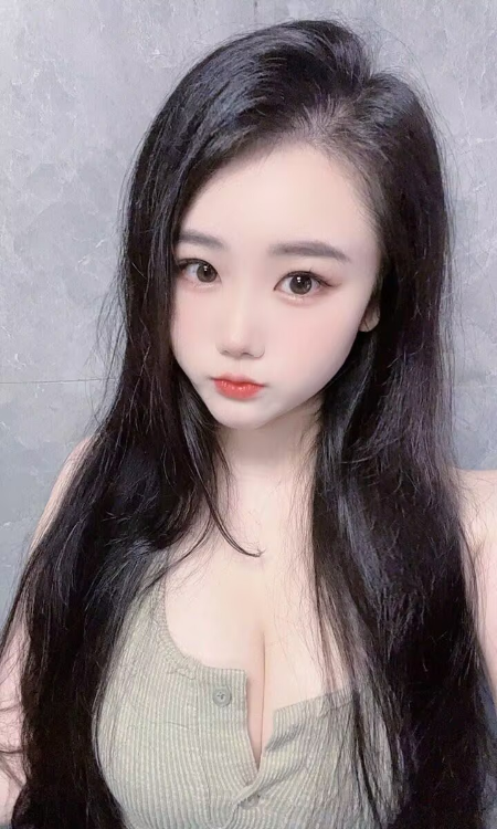 女友感强的大奶琪琪