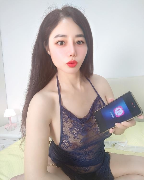 潮喷三通妹子