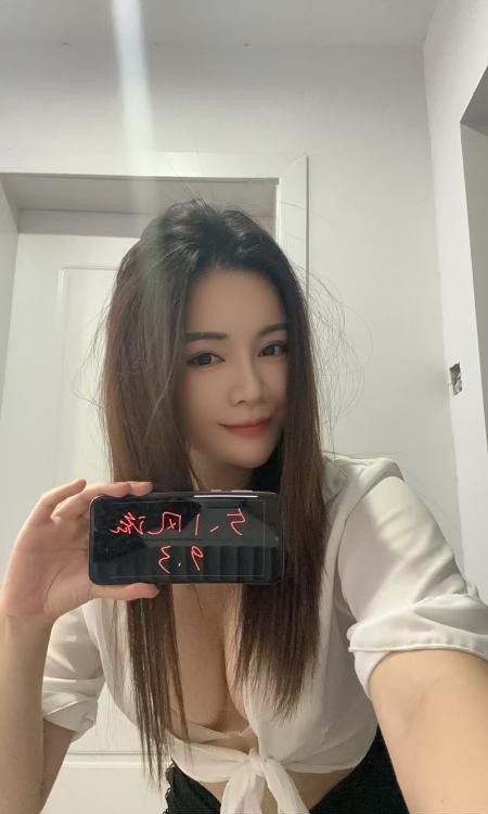 颜值不错的小姐姐