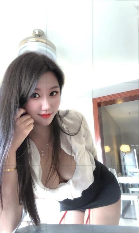 水嫩多汁小桃桃