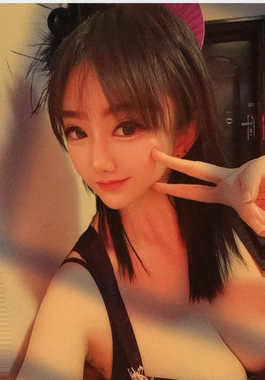 宝安皮肤白嫩希希