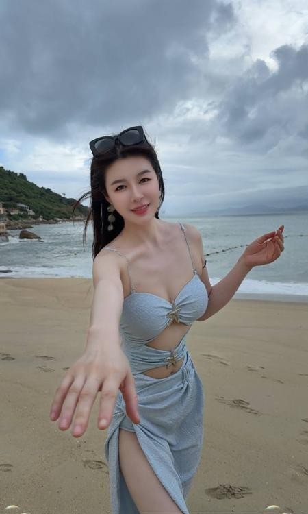 民治莞式大长腿老师