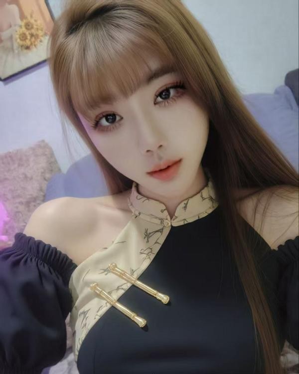 新建性感小姐姐