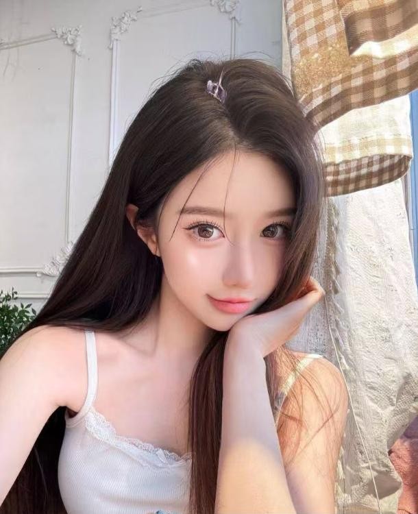 网红款高颜值小妹