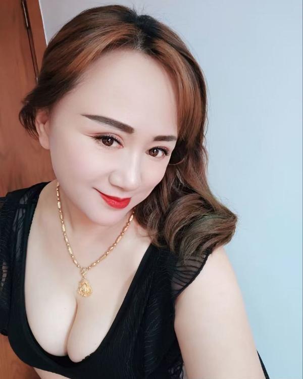 虹口大奶火凤凰