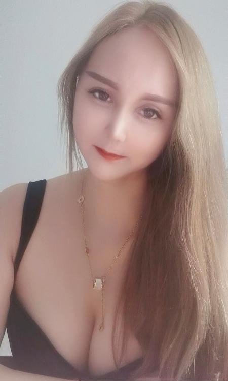 松江混血三通安娜