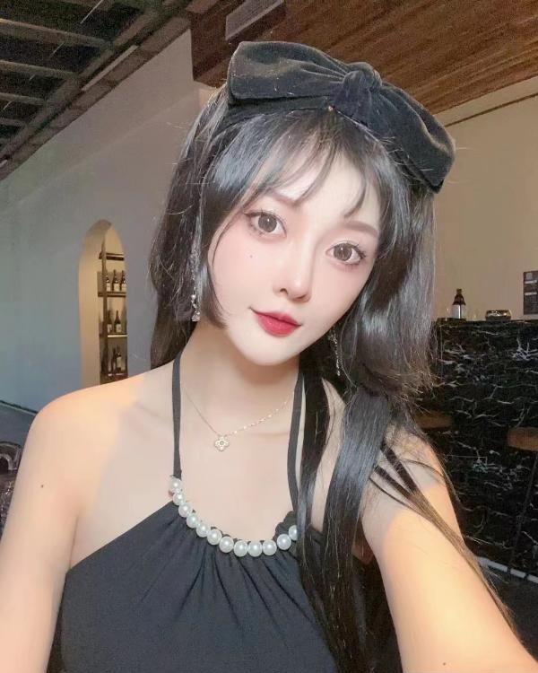 身材火辣小语老师