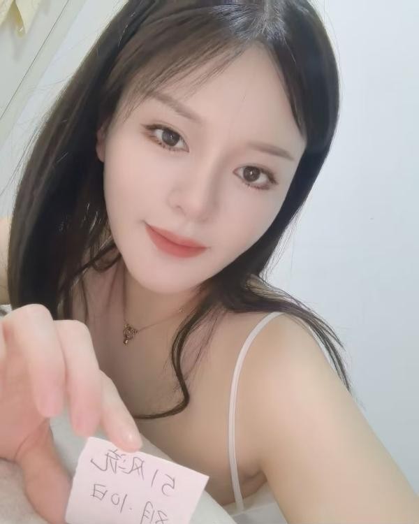 镜湖服务系妹子