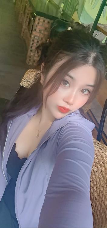 再次返食石路少妇