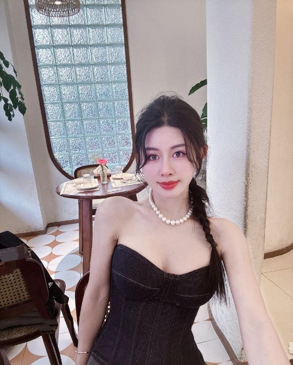 情趣诱惑白虎Lisa