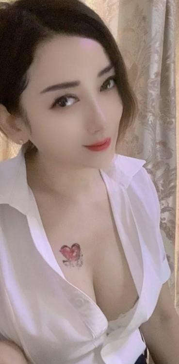 拱墅骚货大奶依依