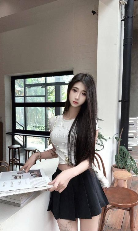 新建区苗条大长腿