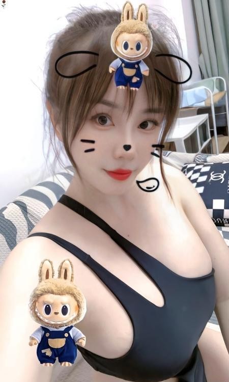 D奶巨乳小胖妞安安