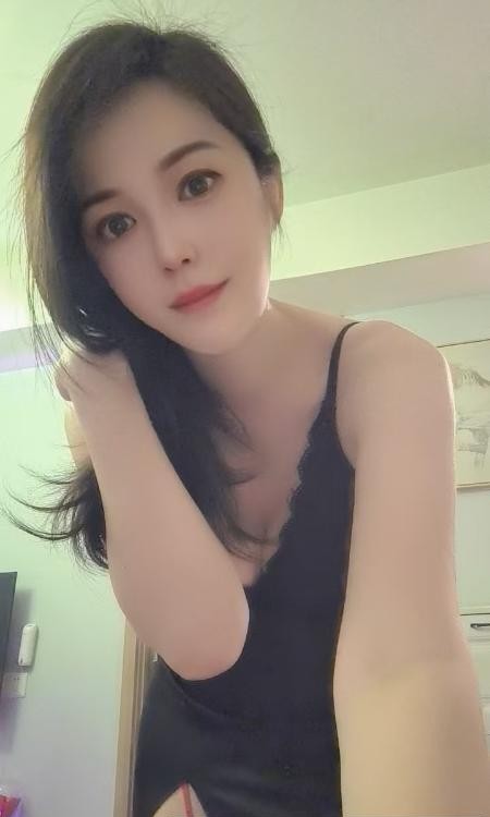 成都天府二姐美女依灵