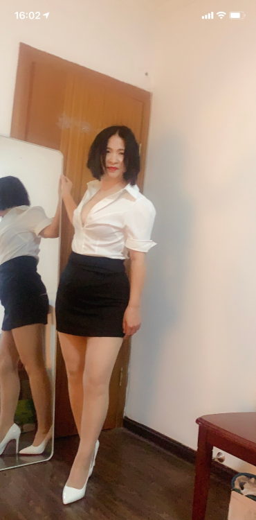 长宁巨臀三通熟女