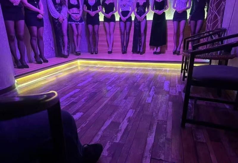 厦门海选粉嫩姐妹花