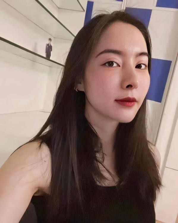 服务系朱莉姐姐