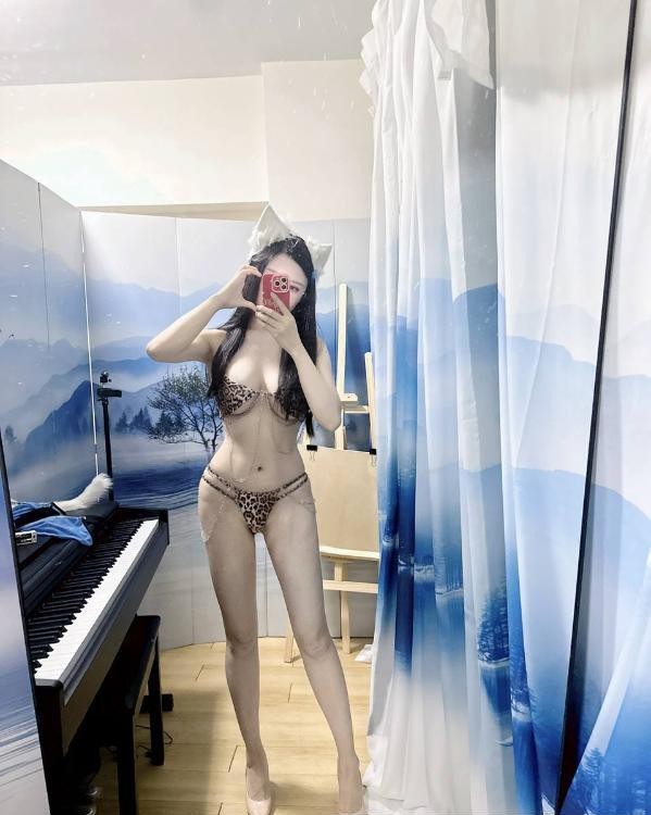 服务系颜值完美身材