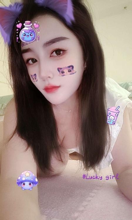 园区白臀大奶妹