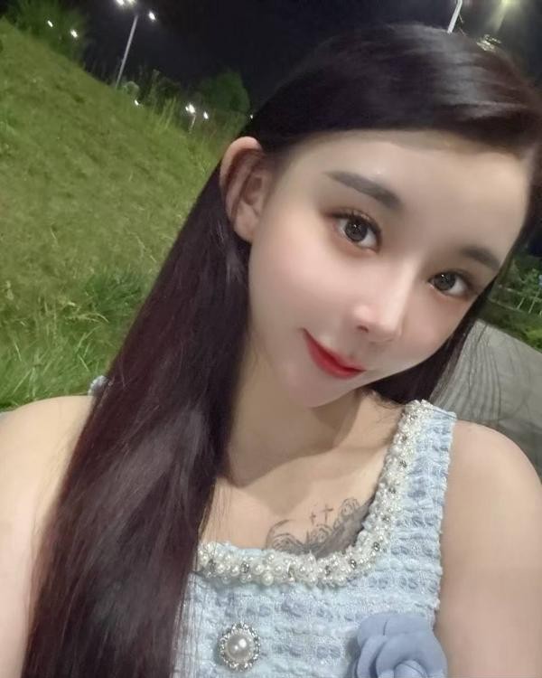 江汉女友系大长腿