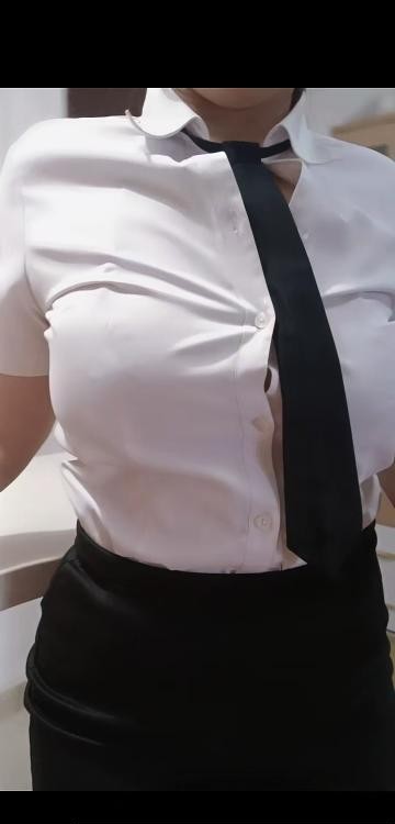 小媳妇黑丝诱惑