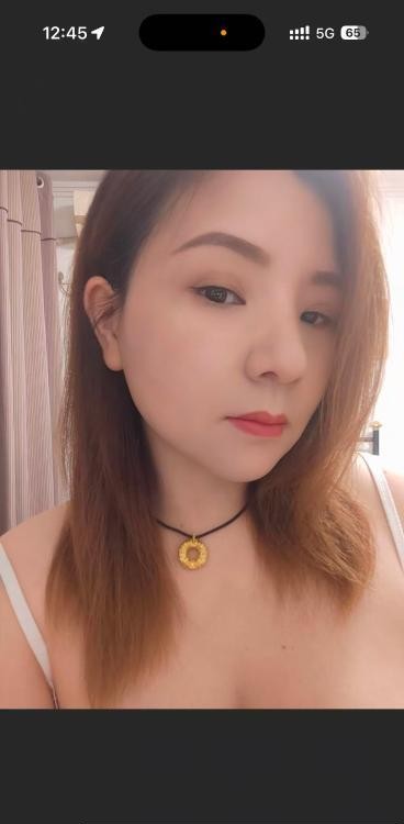 雨花贾西大胸美女