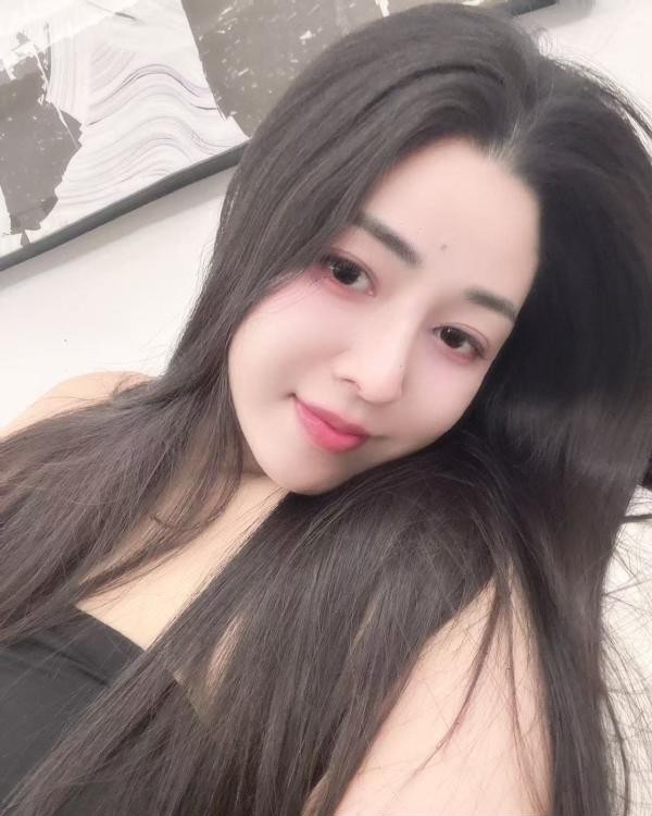 大长腿丰满梓琪超有料