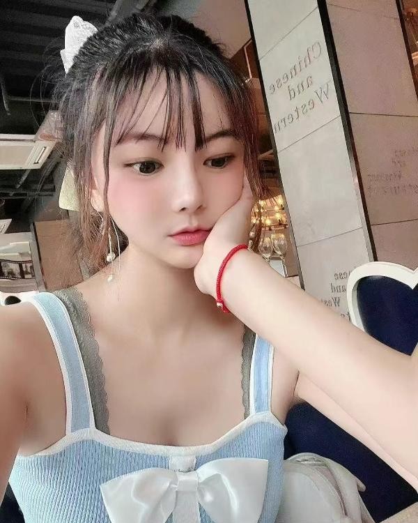 新茶到年轻嫩妹