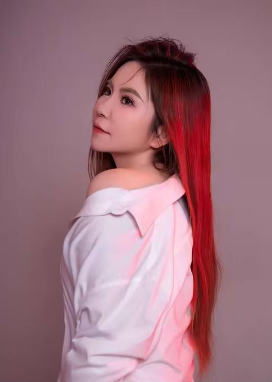 上城女友型妹子