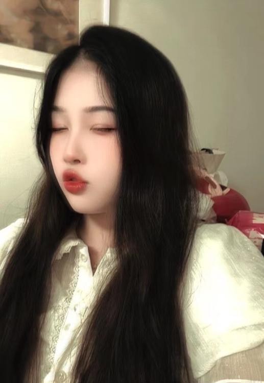 后湖嫩妹小甜甜