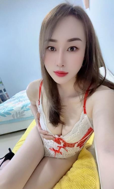大奶妹子朵朵