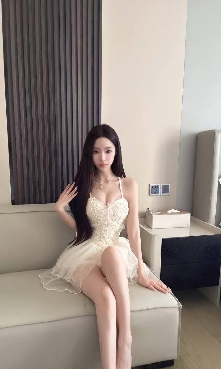 福田甜美颜值嫩妹