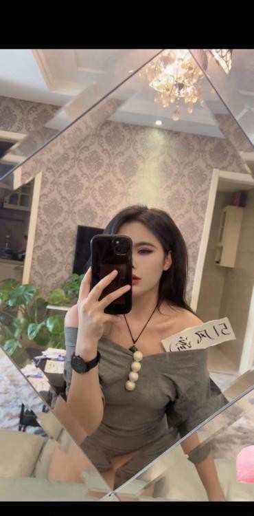 江宁魔鬼身材小骚货