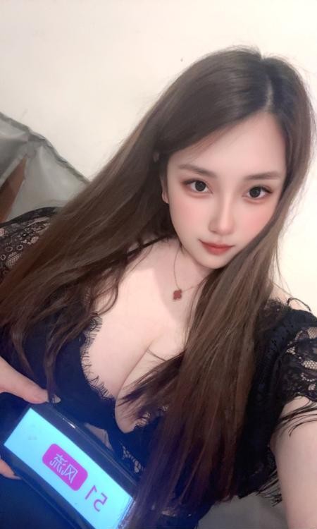 白云舌吻女神婷婷