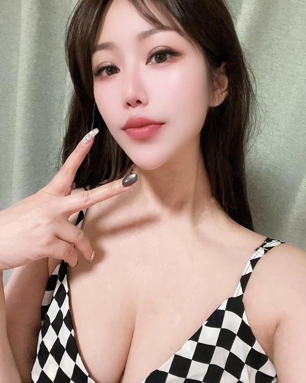 丰台颜值大奶妹子