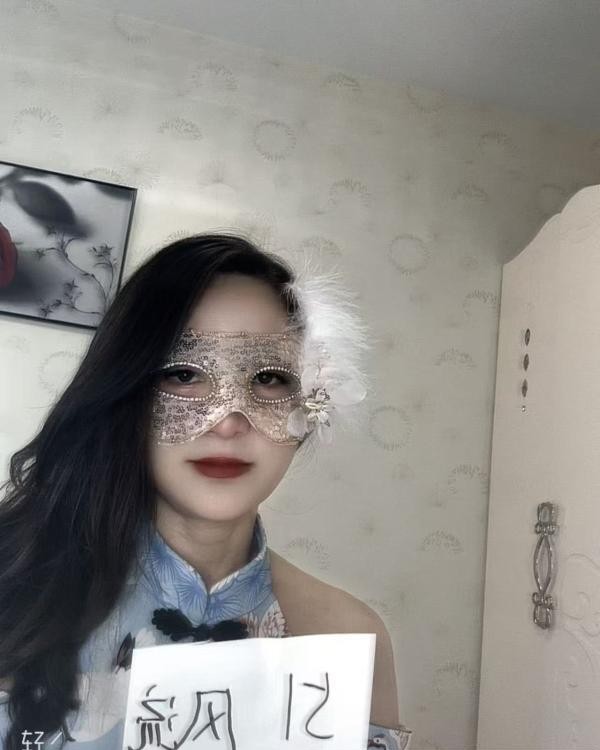 万象城气质少妇