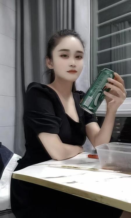 轻熟骚女瑶瑶