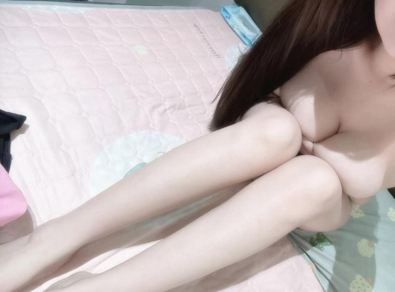大长腿美少女