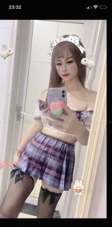 可亲苗条骚妇