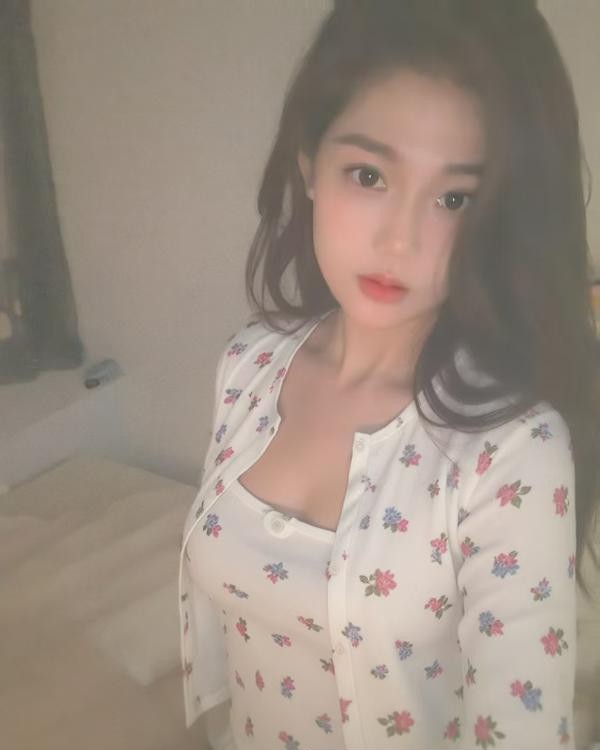 乖巧颜值可可