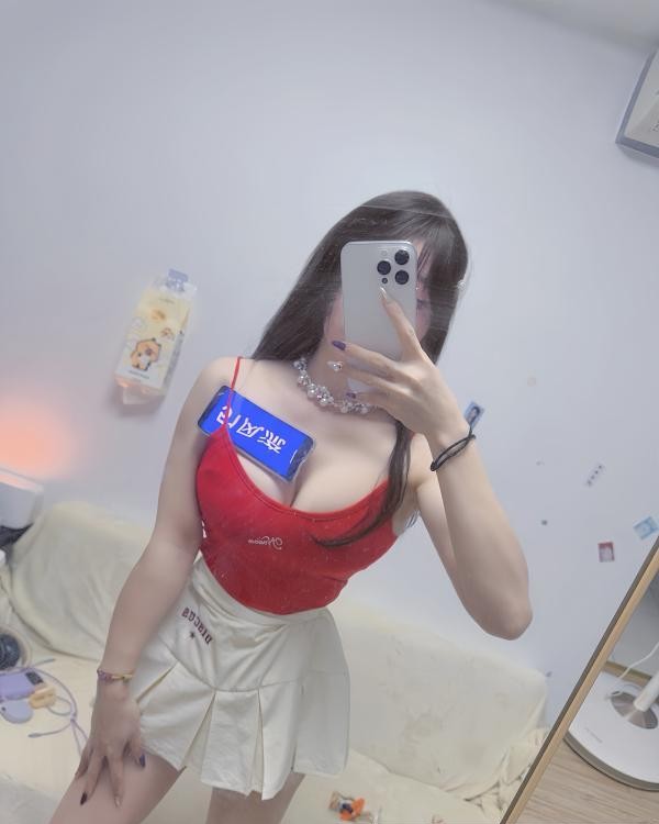 闵行嫩妹好身材