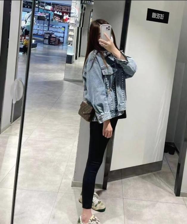 大长腿美少女