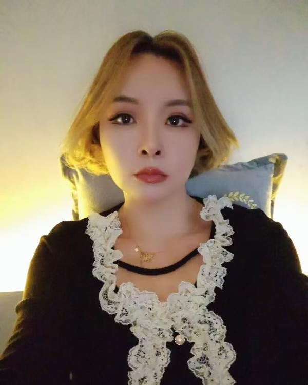 西青瘦少妇