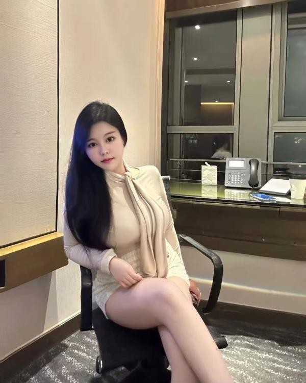 巨臀潮喷慕慕
