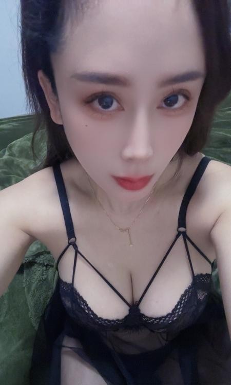 大胸小萝莉