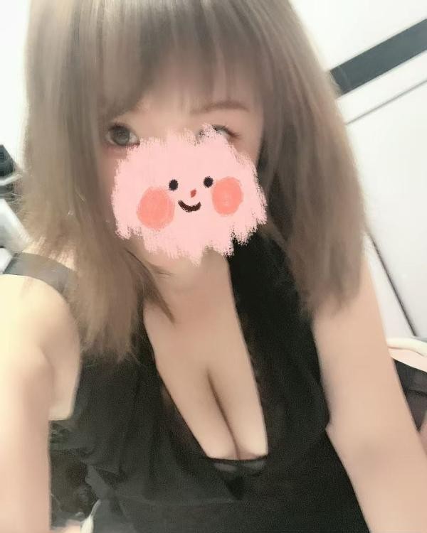 闵行大胸妹子