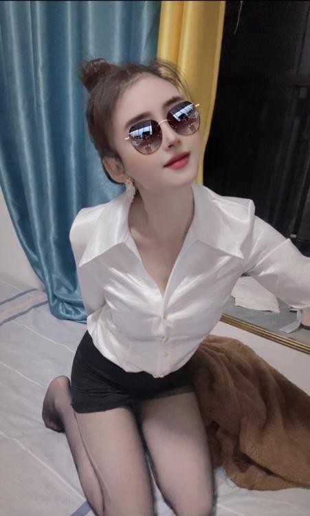 虎丘性感御姐